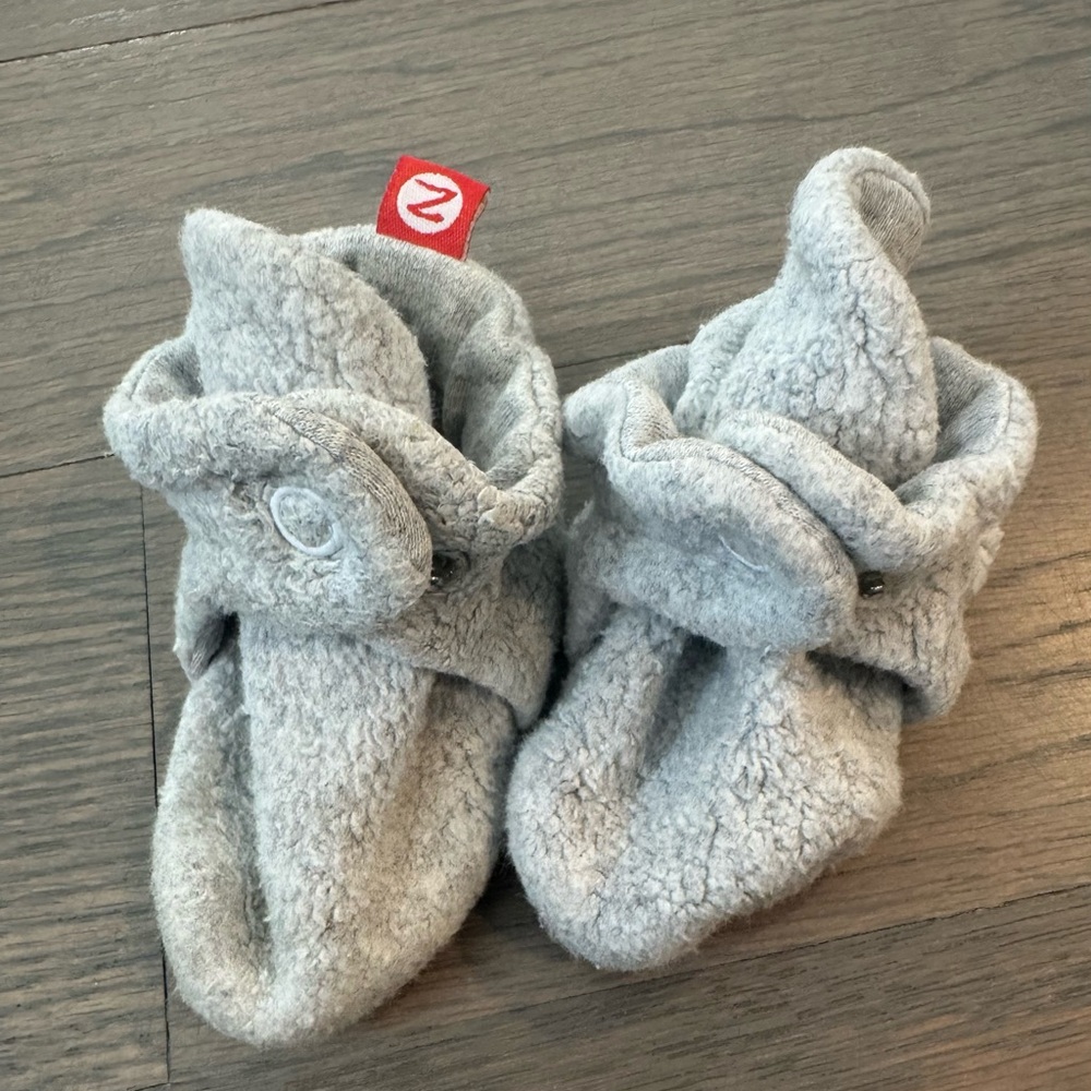 Gray Fleece Zutano Baby Booties - 6/12 months